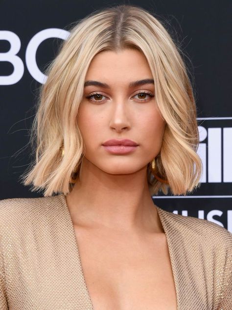 Hailey Baldwin Hair, Oval Hair, Hair Length Chart, Face Shape Hairstyles, Smink Inspiration, Penteado Cabelo Curto, Brown Blonde Hair, Short Blonde Hair, Hailey Baldwin