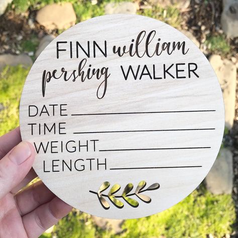 Custom Engraved birth stats sign 🙂 . . #birthannouncement #etsybaby Baby Stats Sign, Birth Reveal, Baby Boy Signs, Hospital Photos Newborn, Baby Name Reveal, Baby Name Announcement, Birth Announcement Photos, Baby Birth Stats, Engraved Wood Signs