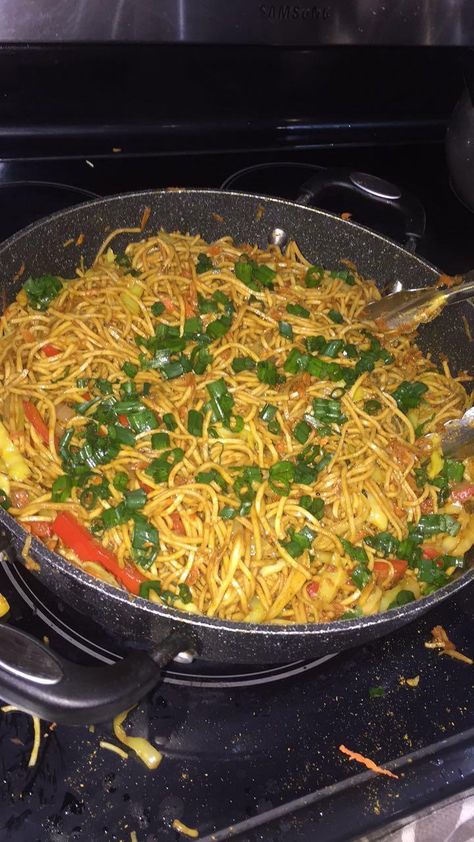 [Homemade] Chinese Noodles #food #foods Homemade Food Snapchat, Homemade Chinese Noodles, Homemade Chinese, Chicken Noodles, Journal Therapy, Chinese Noodles, India Clothes, Cream Photos, Vegetarian Snacks Recipes