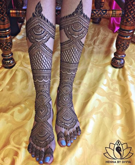 Beautiful foot mehendi design for the bride.   #mehendidesign #bridalmehendi #footmehendi #weddinginspiration #trendymehendi #couplemehendi #shaadisagafashion #shaadisaga Mehndi Designs For Legs, Bridal Mehendi Designs Wedding, Leg Mehendi Design, Wedding Henna Designs, Indian Mehndi Designs, Leg Mehndi, Mehndi Designs 2018, New Bridal Mehndi Designs, Bridal Mehendi Designs Hands