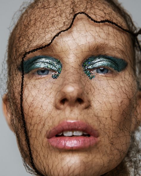 polluted / for INSTITUTE Magazine / march 2019 on Behance Ocean Pollution Fashion, Pragmatic Utopia, Sustainable Photography, Prada Campaign, Makeup Unique, Environmental Photography, Ocean Pollution, Face Art Makeup, Studio Photography Poses