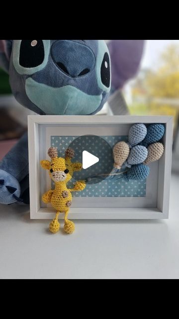 Personalized Baby Frame, Crazy Crochet, Newborn Ideas, Handmade Picture Frames, Crochet Baby Gifts, Baby Frame, Crochet Bebe, Animal Designs, Diy Baby