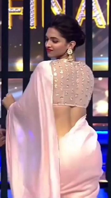 Deepika Padukone Saree, Deepika Padukone Style, Beautiful Dresses For Women, Hottie Women, Actress Pics, Indian Actress Hot Pics, Beautiful Smile Women, Deepika Padukone, Images Gif