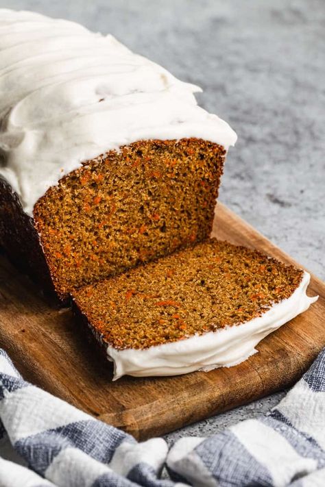 This easy Carrot Cake Loaf recipe combines simple pantry ingredients to make a delicious and moist carrot cake loaf. Top it with cream cheese frosting, and enjoy all the incredible flavors without the hassle of making a cake! Carrot Loaf Recipe, Loaf Bread Recipes, Carrot Cake Loaf Recipe, Bread Loaf Recipe, Carrot Bread Recipe, Carrot Loaf, Carrot Cake Bread, Bread With Cream Cheese, Carrot Cake Loaf