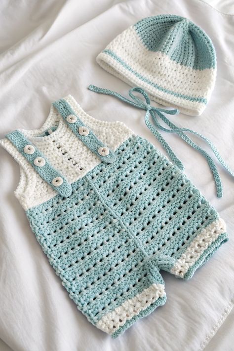 Today, we're making that adorable baby romper and hat set from the picture, but with a twist! We'll guide you through making it in two ways: a super easy version perfect for beginners, and a more detailed approach for those ready for a bit more challenge. Baby Bonnet Pattern, Crochet Baby Bonnet, Knit Baby Romper, Bonnet Pattern, Crochet Romper, V Stitch, Baby Bonnet, Hat Set, Baby Yarn