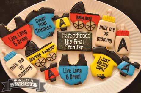 Star Trek baby cookies! Star Trek Baby, Star Trek Theme, Nerdy Baby, Baby Cookies, Cookie Inspiration, Baby 2, Iced Cookies, Baby Shower Cookies, Cookie Ideas