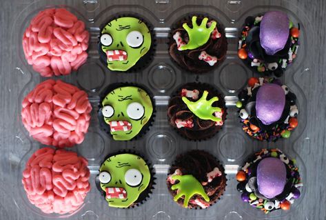 Zombie Cupcakes Ideas, Plants Vs Zombies Cupcakes, Zombie Strawberries, Zombie Desserts, Zombie Cakes For Kids, Zombie Birthday Party, Zombie Cakes, Zombie Birthday Party Decorations, Zombie Party Decorations