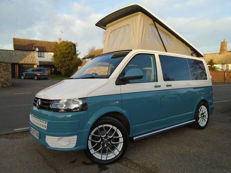 Awesome paint job Vw Transporter Van, Vans Painted, Volkswagen Minibus, Diesel Heater, T5 Camper, Campervan Life, Popup Camper, Transporter T5, Cool Campers