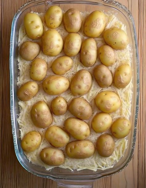 The Best Potatoes, Parmesan Potato Recipe, Best Potatoes, Potato Side Dishes Easy, Magic Sauce, Neighborhood Party, Easy Potato Recipes, Baked Potato Recipes, Potato Recipes Side Dishes