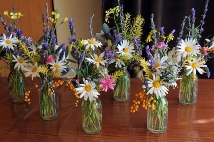 Wildflower Centerpieces, Wedding Flowers Wildflowers, Table Arrangements Wedding, Rustic Wedding Decorations, Simple Centerpieces, Wedding Table Flowers, Wedding Table Decorations, Wedding Decor Elegant, Wildflower Wedding