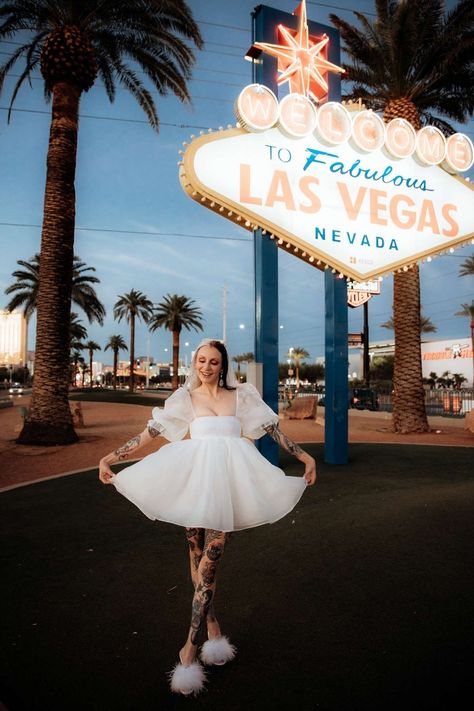 Sixties Inspired Elopement at The Welcome to Fabulous Las Vegas Sign · Rock n Roll Bride Vegas Wedding Dress, Las Vegas Wedding Photos, Vegas Bride, Vegas Wedding Photos, Married In Vegas, Las Vegas Sign, Vegas Sign, Vegas Elopement, Las Vegas Elopement