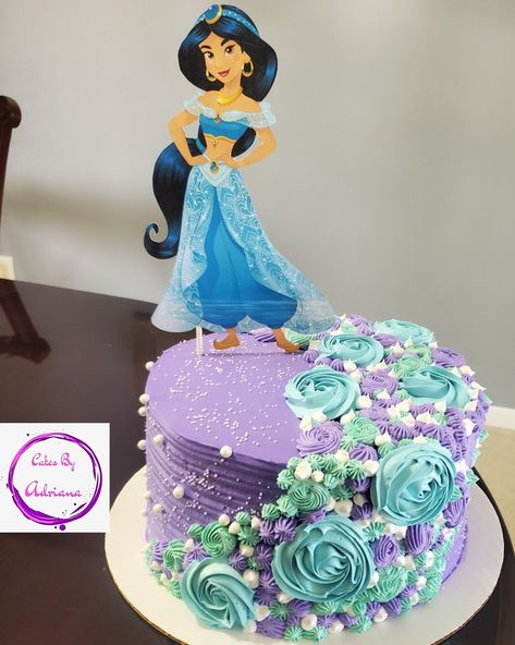 Jasmine Cakes Princess, Jasmine Birthday Decorations, Jasmin Birthday Cake Ideas, Princess Jasmine Birthday Cake Ideas, Princess Jazmin Cakes, Princess Jazmin Birthday Party, Jasmine Princess Party, Jasmine Cake Princess, Princess Jasmine Cupcakes