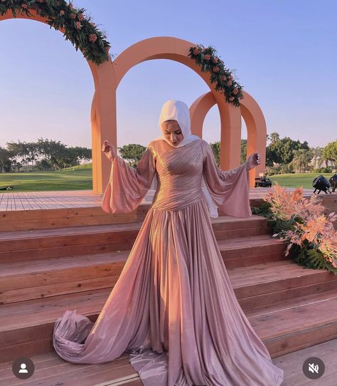 Modest Engagement Dress Hijab, Engagement Dress Hijab Simple, Simple Dresses For Hijab, Hijabi Engagement Dress, Hijab Dress Party Engagement, Modest Prom Dresses Muslim, Hijabi Dresses Soiree, Engagement Dress Hijab, Dress Hijab Simple