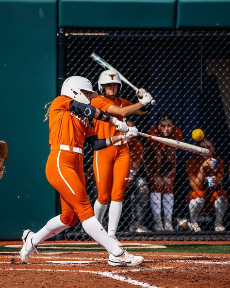 Women’s Softball, College Softball Aesthetic, Texas Softball, Softball Aesthetic, Softball Pics, Softball Photography, College Softball, Softball Cheers, Softball Workouts