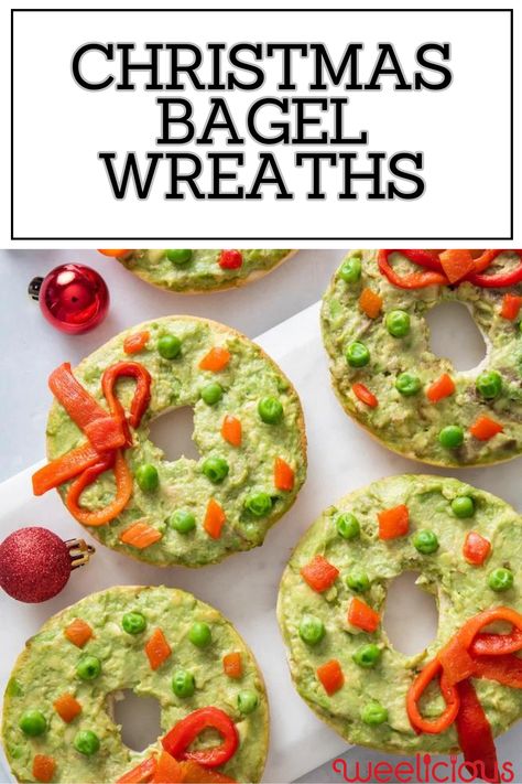 Nothing will get you in the holiday spirit quite like these Christmas Bagel Wreaths! They’re festive, fun and delicious. Any kid would love to have this sandwich in their school lunch, but adults can have them too! Christmas Bagels, Savoury Christmas Snacks, Breakfast Wreath, Family Christmas Morning, Christmas Breakfast Ideas For Kids, Charcuterie Wreath, Christmas Breakfast Ideas, Whole Wheat Bagel, Christmas Brunch Recipes