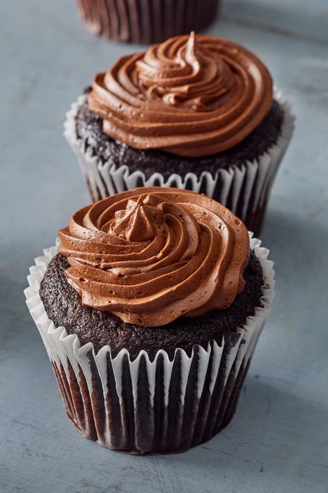 Creamy Chocolate Frosting Choc Frosting Recipe, Creamy Chocolate Frosting, Chocolate Frosting Recipe, Chocolate Fudge Frosting, Chocolate Frosting Recipes, Cake Frosting Recipe, Special Desserts, Creamy Chocolate, Baked Dessert Recipes