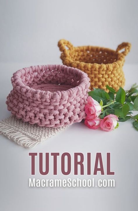 Macrame Basket Patterns, Basket Macrame Diy, Diy Macrame Basket Tutorial, Crochet Macrame Basket, Macrame Things To Make, 4mm Macrame Projects, Macrame Basket Pattern, Macrame Baskets Diy, Small Macrame Gifts