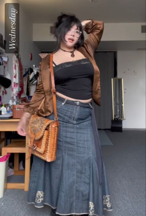 Earthcore Outfits Plus Size, Long Denim Skirt Outfit Plus Size, Y2k Curvy, Plus Size Summer Clothes, Outfit Inspo Plus Size, Plus Size Aesthetic Outfits, Chubby Style, Earthy Outfits, Hippie Style Clothing