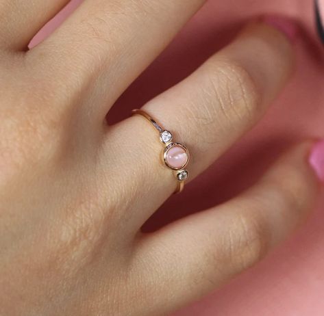 Jewelrybyloveforyou - Etsy Rose Quartz Meaning, Quartz Meaning, Ring Rose Quartz, Gold Pinky Ring, Gold Chain Earrings, Gold Rings Simple, Natural Diamond Engagement Ring, Platinum Engagement Rings, Silver Chain Bracelet