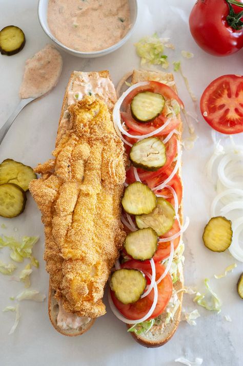 Crispy Fried Catfish, Fried Fish Sandwich, Crispy Fried Fish, Fish Sandwich Recipes, American Comfort Food, Fish Sandwich, Sandwich Recipe, Fried Fish, Seafood Dishes