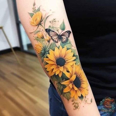 Tattoo Sunflower And Butterfly, Fall Sunflower Tattoo, Sunflower Tattoos For Women, Wildflower Sleeve Tattoo, Sunflower And Butterfly Tattoo, Sunflower Shoulder Tattoo, Wildflower Tattoos, Simbols Tattoo, Sunflower Tattoo Meaning