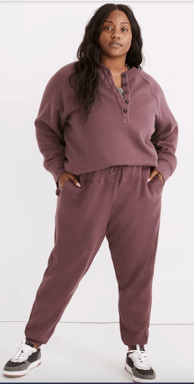 Plus Size Cotton Loungewear, Lounge Wear For Plus Size Women, Loungewear Plus Size, Plus Size Sweats, Luxury Sweatpants Outfit, Plus Size Leisure Wear, Lounge Wear Plus Size Style, Plus Size Sets Outfit, Plus Size Matching Sets