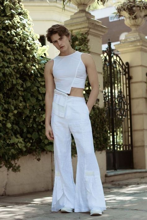 Cute Boy Style, Femboy Outfit, Cody Fern, Gender Fluid Fashion, Genderless Fashion, Gay Outfit, Gay Fashion, Queer Fashion, Fashion Man