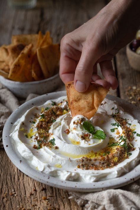 Labneh Dip, Labneh Recipe, Healthy Appetizers Recipes, Yogurt Cheese, Middle East Recipes, Homemade Spice Blends, Cheese Making, Cold Appetizers, Casual Dining Restaurant