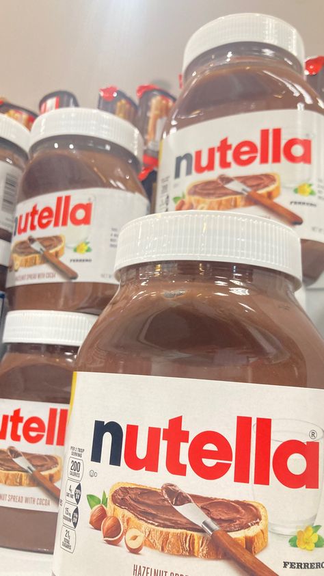 Nutella Snap, Nutella Wallpaper, Nutella Aesthetic, Cooked Food, Sweet Dishes Recipes, Nancy Momoland, Fast Metabolism, Shadow Pictures, Nutella Bottle