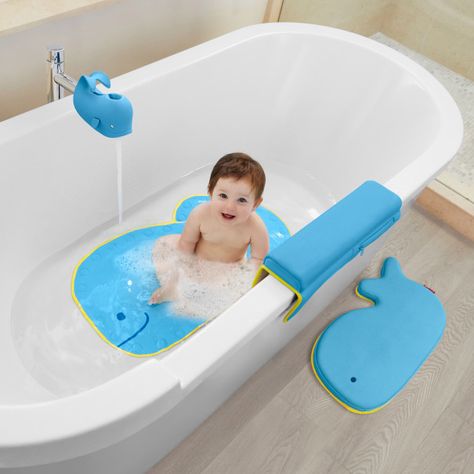 The Best Bath Toys to Keep Your Kids Entertained Bath Kneeler, Bath Support, Baby Bath Seat, Baby Baden, Bath Seats, Bath Tubs, Baby Bath Tub, Baby Bath Time, Skip Hop