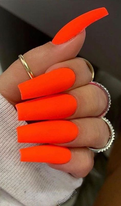 pinterest: peachesbitch Balarina Nails, Nails Nail Art Designs, Nails Essie, Fab Nails, Summer Nails Beach, Gel Nails At Home, Bright Summer Nails, Nails Diy, Essie Nail