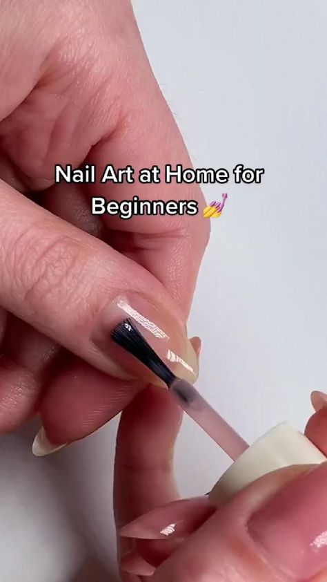 Beginner Nail Designs, Nail Art Courses, Nail Art Simple, Nail Tutorial Videos, Nail Art Diy Easy, Nail Designs Tutorial, Nail Art For Beginners, Nail Art At Home, Simple Nail Art Designs