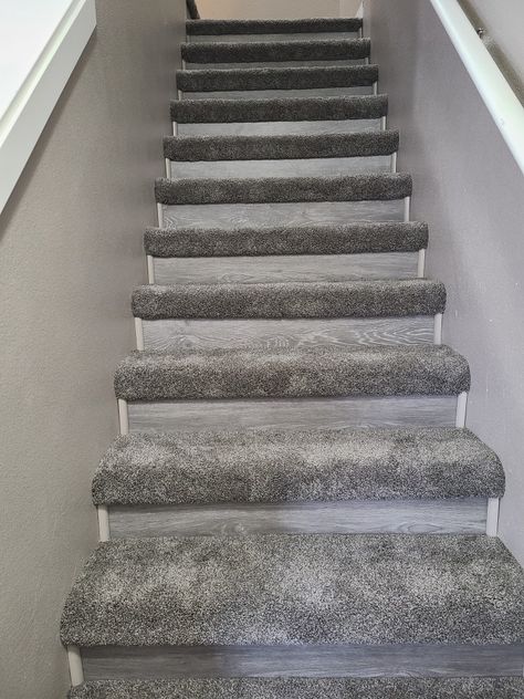 Stairs With Carpet And Laminate, Carpet And Laminate Stairs, Designer Basement, Aesthetic Kitchen Design, Basements Ideas, Clocks Aesthetic, Basement Bathrooms, Grey Stair Carpet, Remodeling Basement