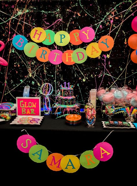 Neon First Birthday Party, 80s Theme Skate Party, Neon Rainbow Birthday Party, Sweet 16 Party Ideas Neon Theme, 80s Birthday Party Food Ideas, Neon Color Birthday Party Ideas, 90s Neon Party, 80s Sweet 16 Party Ideas, Glow Birthday Party Ideas For Kids