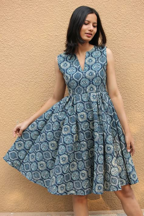 Short Frocks For Women, Frock Designs For Women, Daytime Glam, Simple Frock, Mosaic Dress, Cotton Dress Pattern, Short Frocks, Cotton Short Dresses, Simple Frock Design