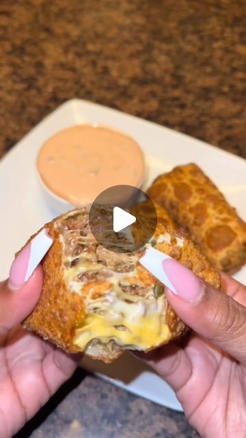 @madefrmscratch_ on Instagram: "Wonderful Bacon Cheese Burger Egg Rolls 🍔🤤😻  •  ✨Bacon Cheeseburger Egg Rolls Recipes And Steps In Video✨  ✨Follow @madefrmscratch_ For More Daily Recipes ✨  •  #food #foodporn #foodphotography #foodstagram #foodblogger #foodie #foodies #foodlover #instafood #foodgram #trendingreels #foodrecipes #foodreels #homemade #homemaderecipe #viral #viralfood #viralfoodreels #trendingfoodies #eggrolls #recipes #cheeseburgereggrolls" Soulfood Egg Rolls, Cheese Burger Egg Rolls Recipe, Hamburger Egg Rolls, Cheese Burger Egg Rolls, Burger Egg Rolls, Cheeseburger Rolls, Egg Rolls Recipes, Cheeseburger Egg Rolls Recipe, Hamburger With Egg