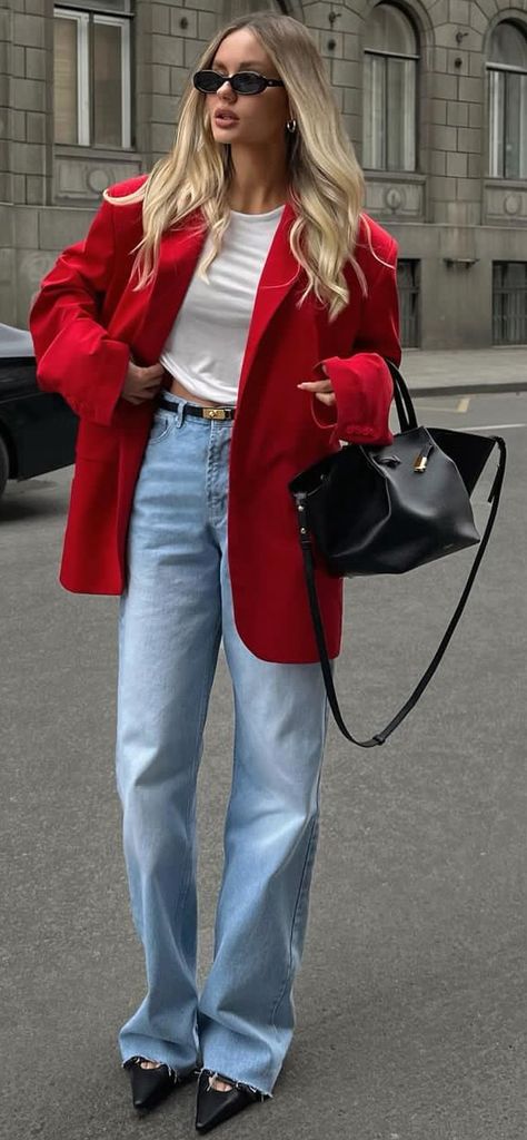 Street Style 2024 Spring Colourful Blazer Outfit, Colourful Blazer, Colour Outfit, Blazer Outfit, Fashion Mood Board, Fashion Victim, Red Blazer, Winter Fits, Business Outfit