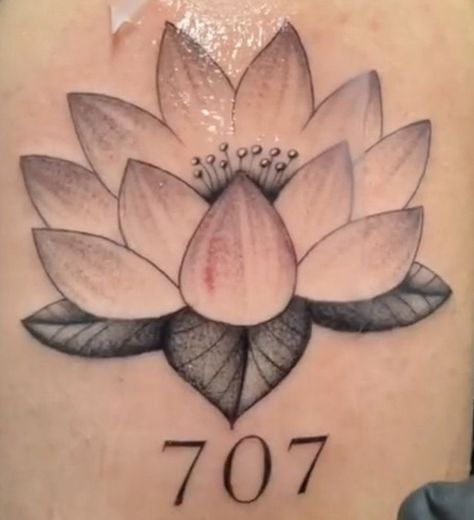 Super Unique Tattoos, Nana Tatoos, Nana Inspired Tattoos, 707 Tattoo, Nana Lotus Tattoo, Nanas Tattoo, Nana Osaki Tattoo, Nana Anime Tattoo, Nana Tattoo Ideas