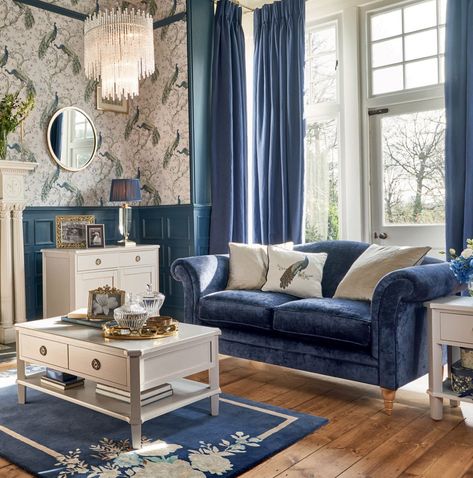 Laura Ashley Living Room, Laura Ashley Wallpaper, Laura Ashley Home, Interior Design Advice, Blue Rooms, Traditional Living Room, Childrens Room Decor, Large Table, Wallpaper Living Room