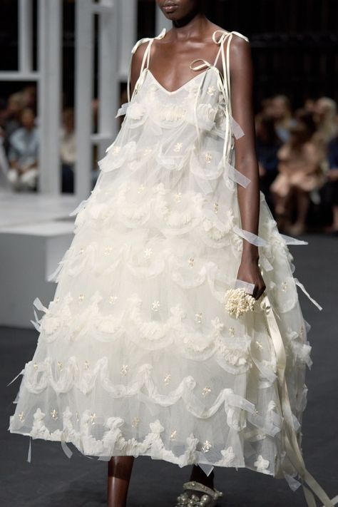 Simone Rocha Spring 2024 Ready-to-Wear Collection | Vogue Unconventional Wedding Dress, Fairytale Fashion, Aesthetic Outfit Ideas, Modern Bridal, Spring 2024, Sheer Dress, Bridal Looks, Pretty Dresses, Classy Outfits