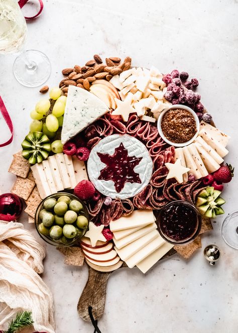 Christmas Charcuterie Board Christmas Charcuterie Board Ideas, Christmas Charcuterie Board, Christmas Charcuterie, Cheese Labels, Charcuterie Board Ideas, Christmas Cheese, No Cook Appetizers, Christmas Platter, Charcuterie Inspiration