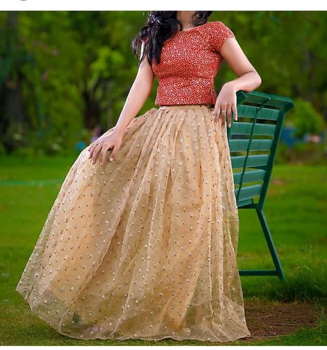 Skirt And Top Designs Indian, Chiffon Crop Top And Skirt, Cotton Skirt Top Indian Outfit Casual, Long Skirt Top Designs Wedding, Crop Top Models For Lehenga, Long Skirt And Top Indian Wedding, Crop Top Designs For Long Skirt, Skirt Top Outfit, Fashion Long Skirt