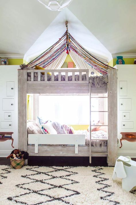 18 Canopy Beds for Creating a Dreamy Bedroom Bunk Beds Small Room, Modern Canopy Bed, Bunk Bed Canopy, Bed For Girls Room, Modern Bunk Beds, Diy Bunk Bed, Wooden Bunk Beds, Cool Bunk Beds, Wood Bunk Beds