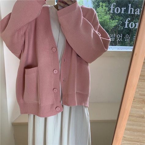 Oversized Cardigan Outfit, Pink Cardigan Outfit, Cardigan Outfit Aesthetic, Hijabi Mode, Outfit Bts, Hijab Stile, Muslim Outfit, Modesty Outfits, Diy Vetement