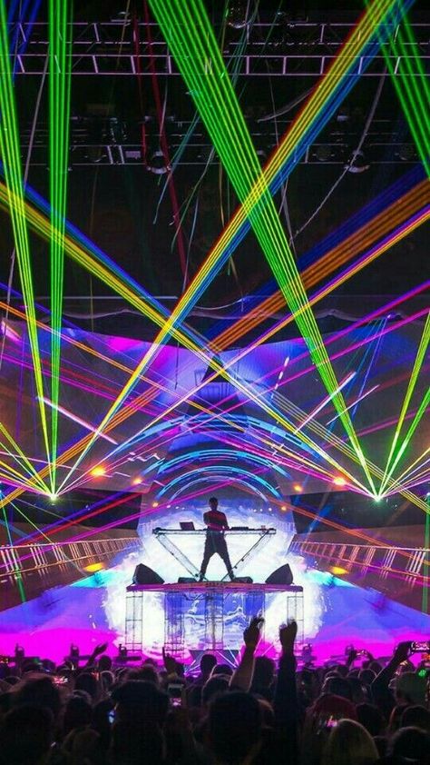 Zedd Concert, Rave Sets, Cd Cover Ideas, Edc Mexico, Newsletter Content, Rave Art, Tech Event, Disco Bar, Neon Rave