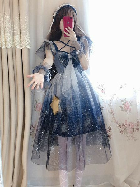 Moon Galaxy, Tokyo Street Fashion, Style Kawaii, Lolita Outfits, Kawaii Dress, Grunge Look, Modieuze Outfits, 90s Grunge, Sweet Lolita