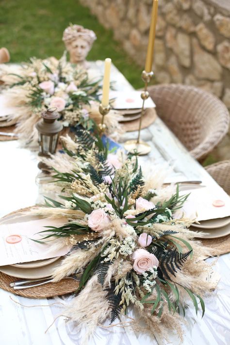 Boho wedding table decor