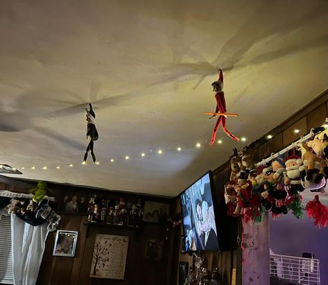 Christmas light tight rope walk Elf On The Shelf Tightrope, Elf Tightrope, Elf On The Shelf Christmas Lights, Hanging Christmas Lights, Cut The Ropes, Elf On A Shelf Ideas, Elf Fun, Shelf Lighting, Rope Lights