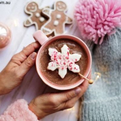 HAVE YOURSELF A VERY UNBUSY CHRISTMAS - CTH Hot Chocolate Stirrers, Hot Chocolate Spoons, Chocolate Basket, How To Make Marshmallows, Hot Chocolate Gift, Chocolate Spoons, Fancy Kitchens, Christmas Offers, Recipes With Marshmallows