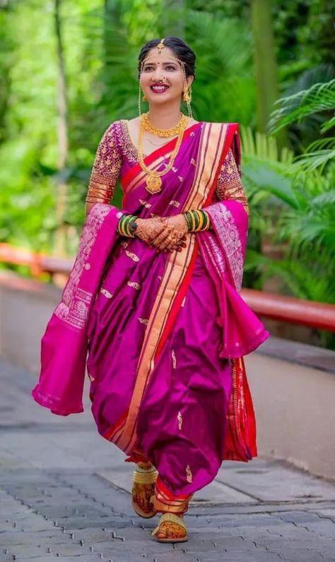 Pink Nauvari Saree, Bappa Photo, Kashta Saree, Ganpati Bappa Photo, Nauvari Saree, Beauty Academy, Ganpati Bappa, Casual Day Outfits, Hair And Makeup Artist